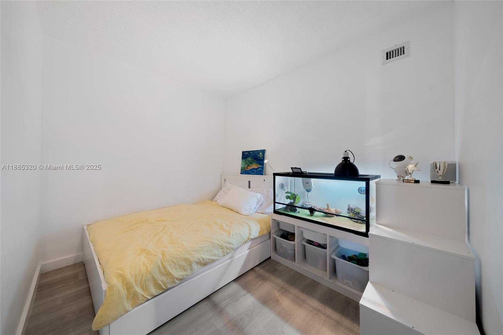 Small Image of 1340 LINCOLN RD #806, Miami Beach Number 11
