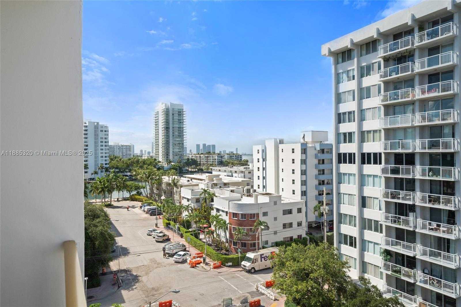 Small Image of 1340 LINCOLN RD #806, Miami Beach Number 14