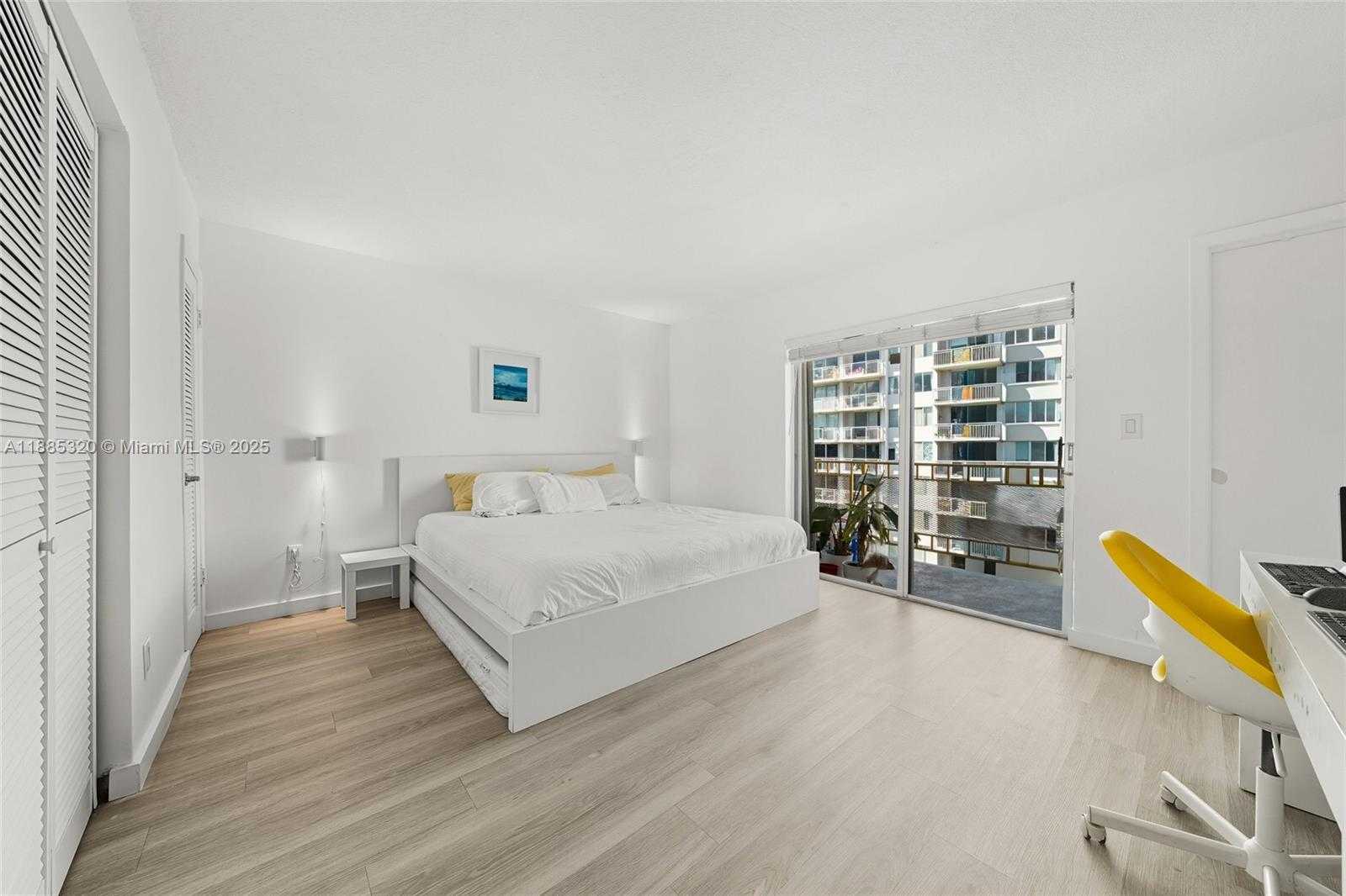 Small Image of 1340 LINCOLN RD #806, Miami Beach Number 8