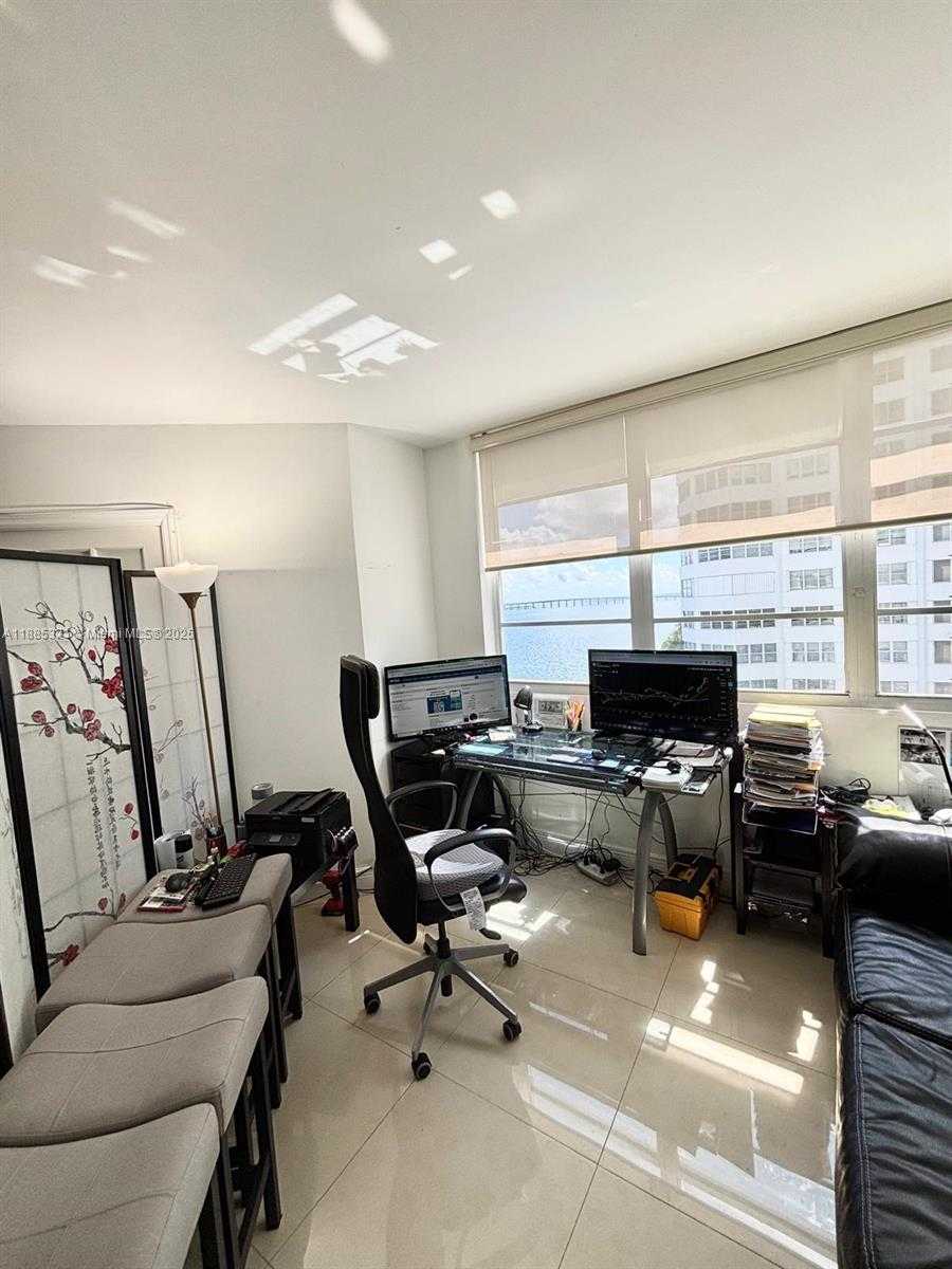 Small Image of 801 BRICKELL BAY DR #1067, Miami Number 29