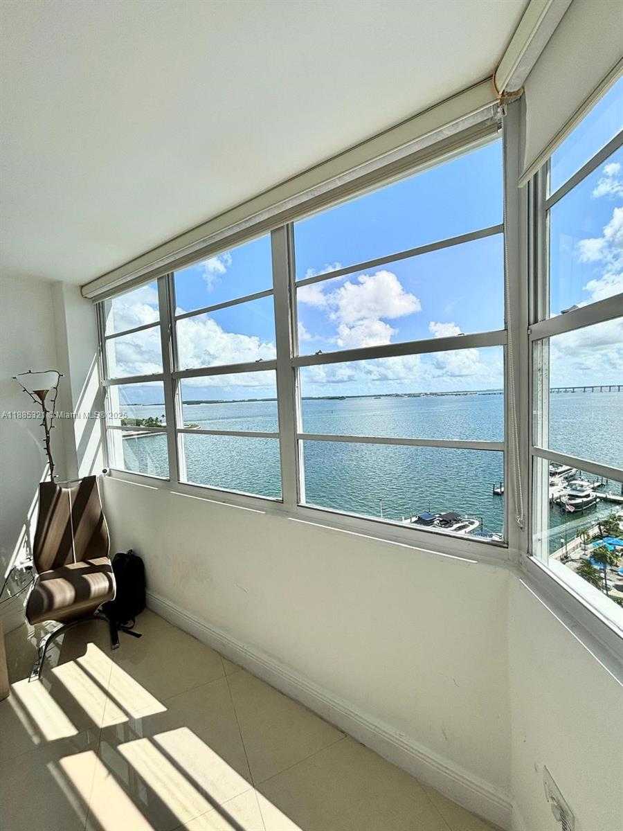 Small Image of 801 BRICKELL BAY DR #1067, Miami Number 36