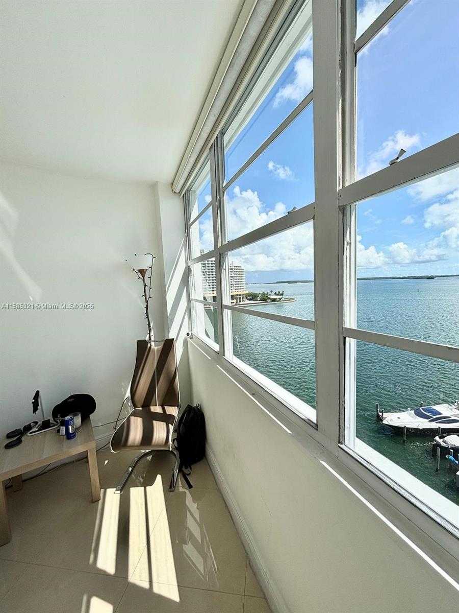Small Image of 801 BRICKELL BAY DR #1067, Miami Number 43