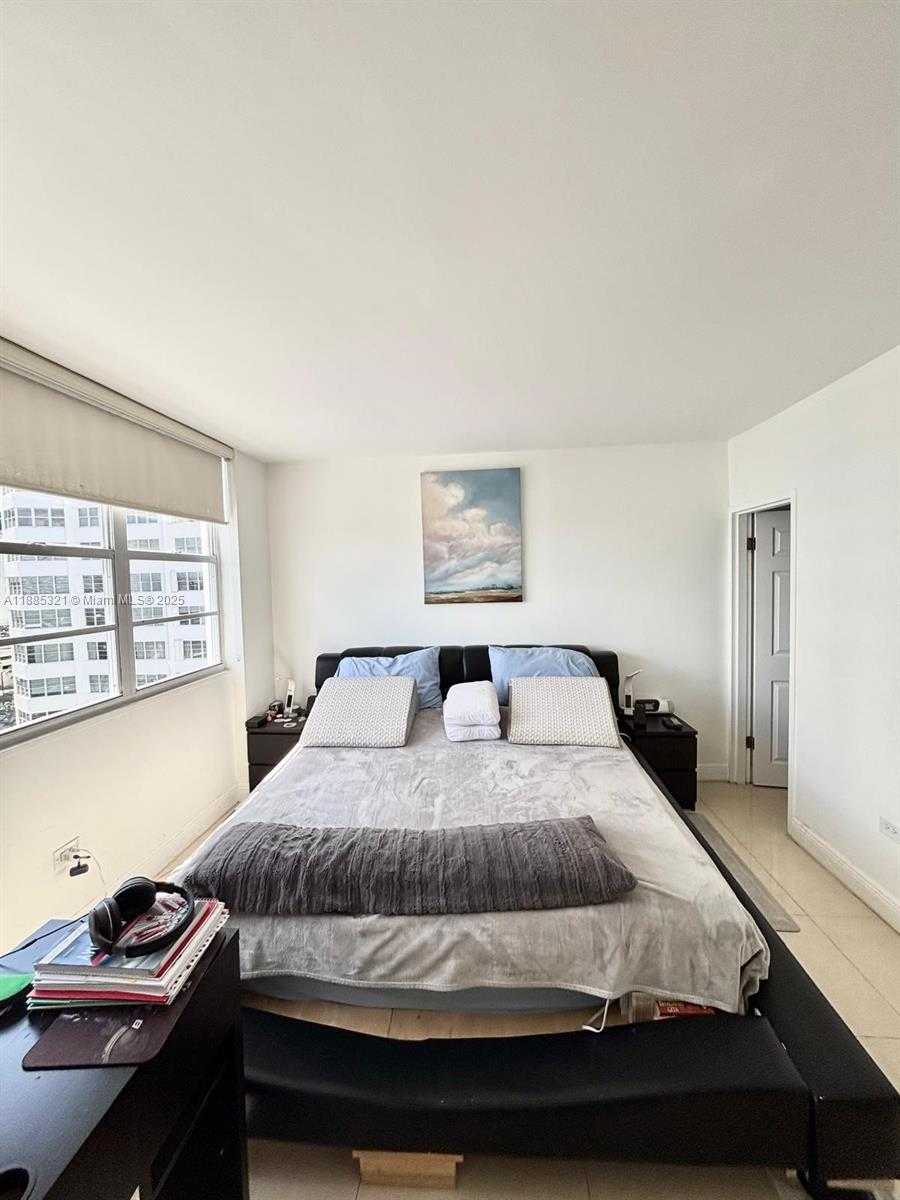 Small Image of 801 BRICKELL BAY DR #1067, Miami Number 53