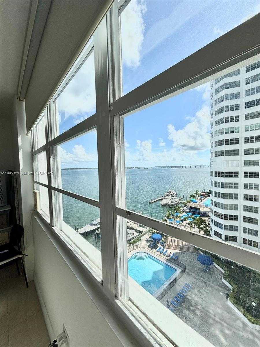 Small Image of 801 BRICKELL BAY DR #1067, Miami Number 60