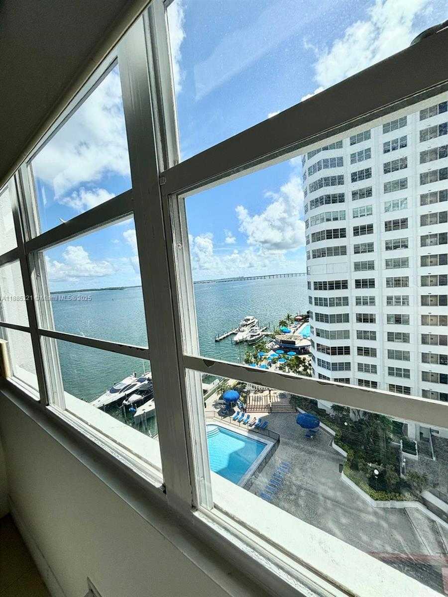 Small Image of 801 BRICKELL BAY DR #1067, Miami Number 63