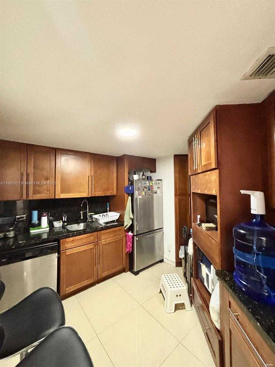 Small Image of 801 BRICKELL BAY DR #1067, Miami Number 9