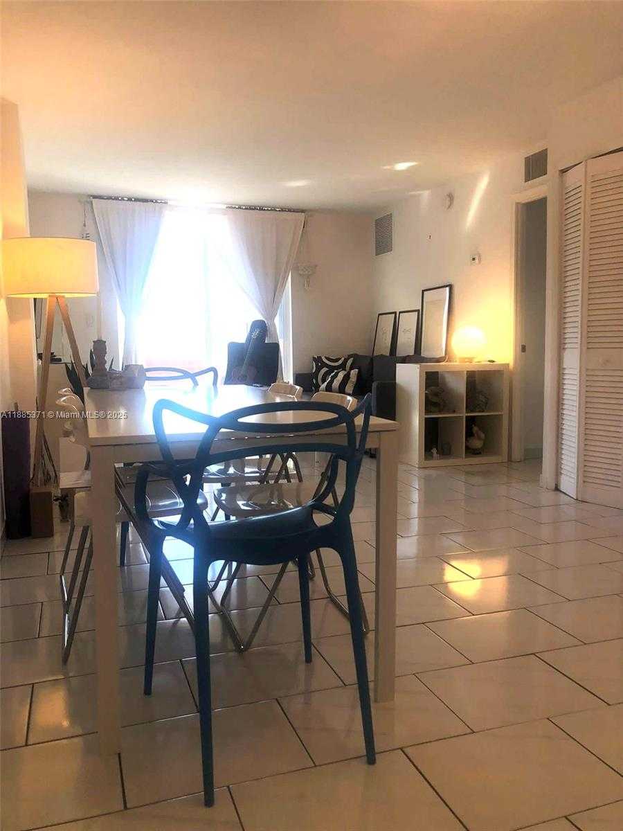 Small Image of 1750 JAMES AVE #5B, Miami Beach Number 3