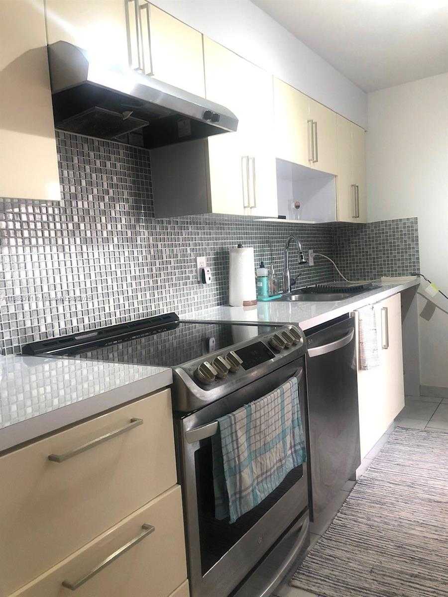 Small Image of 1750 JAMES AVE #5B, Miami Beach Number 6
