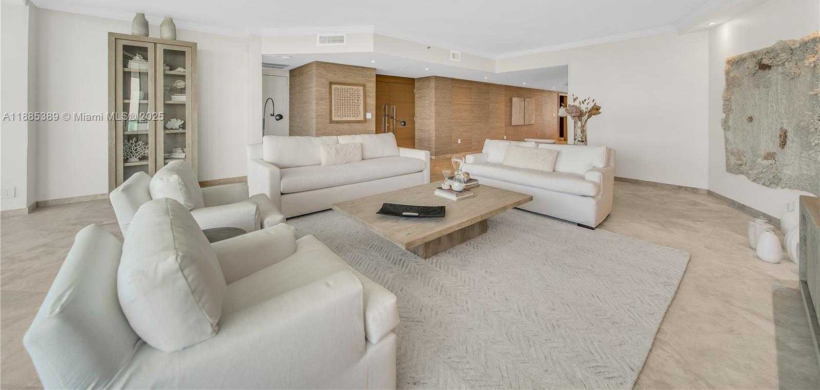 Small Image of 1000 SOUTH POINTE DR #2202, Miami Beach Number 13