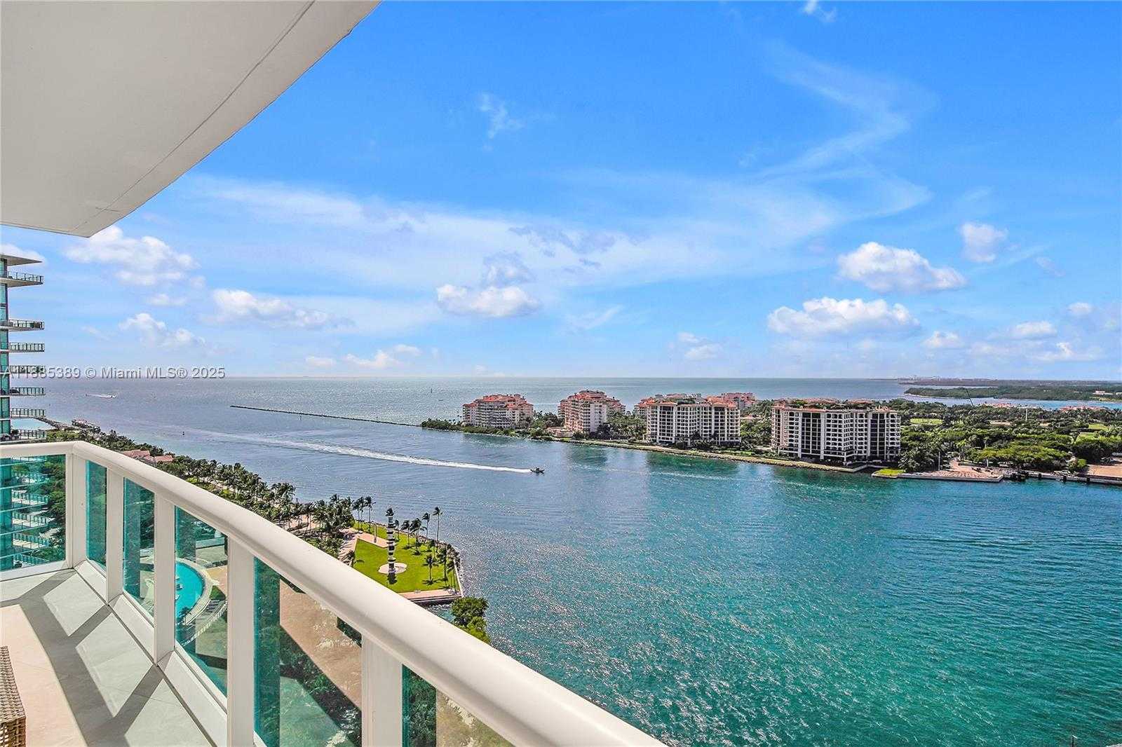 Small Image of 1000 SOUTH POINTE DR #2202, Miami Beach Number 42