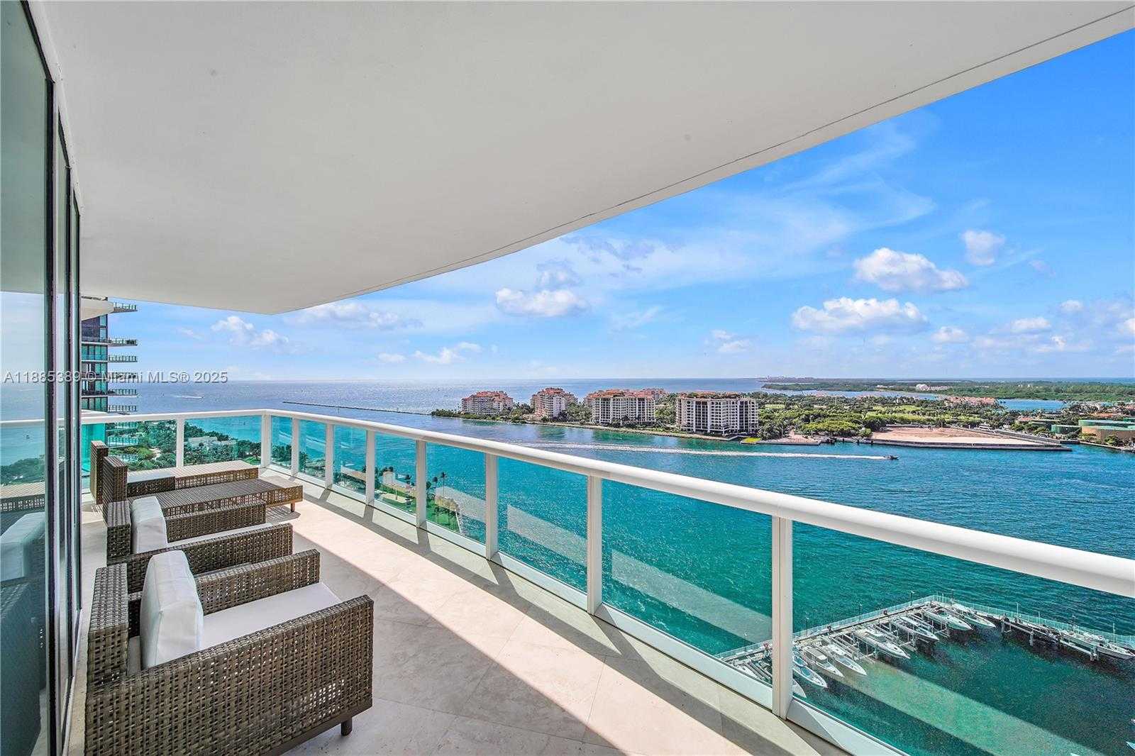 Small Image of 1000 SOUTH POINTE DR #2202, Miami Beach Number 43