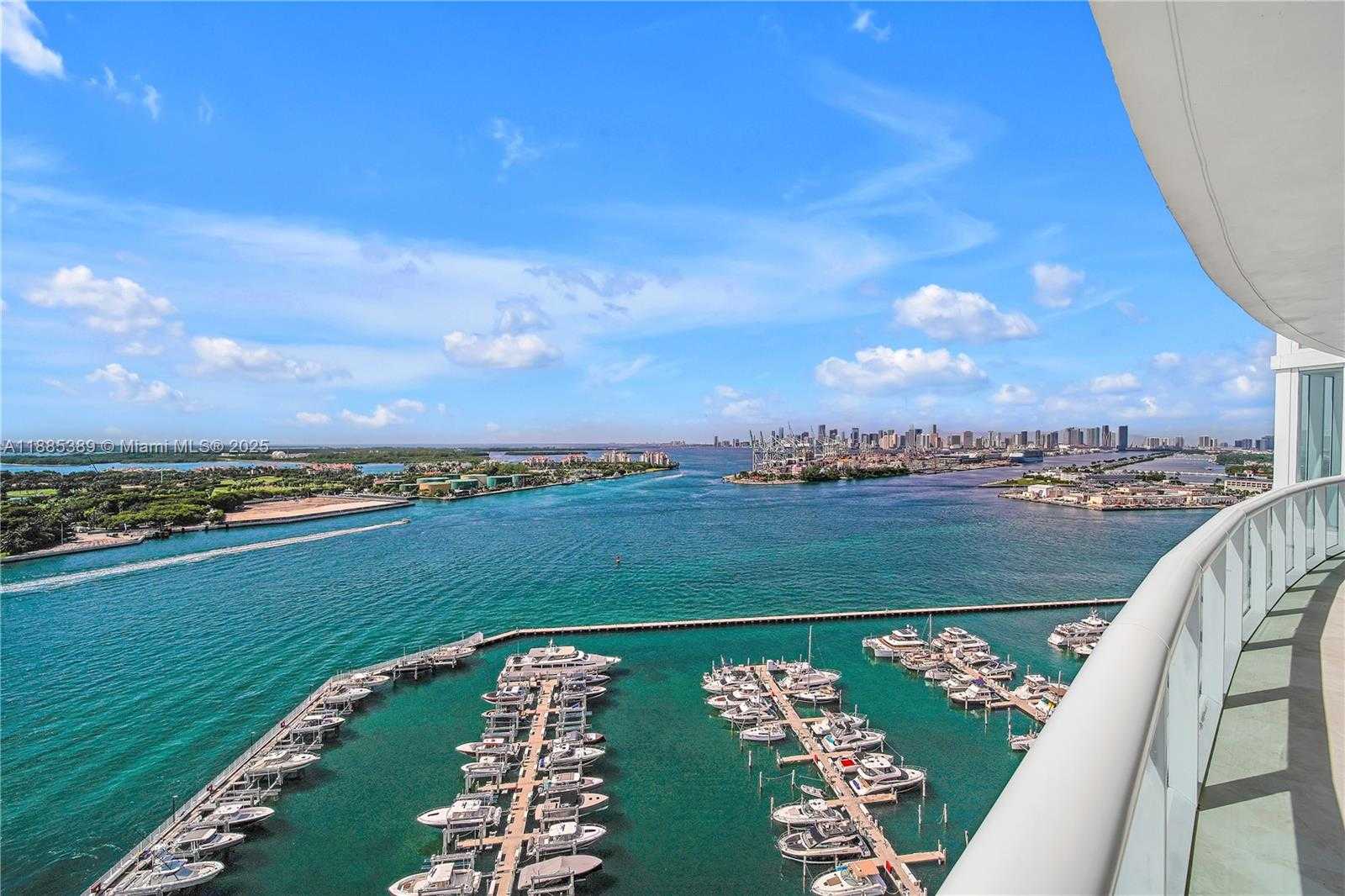 Small Image of 1000 SOUTH POINTE DR #2202, Miami Beach Number 5
