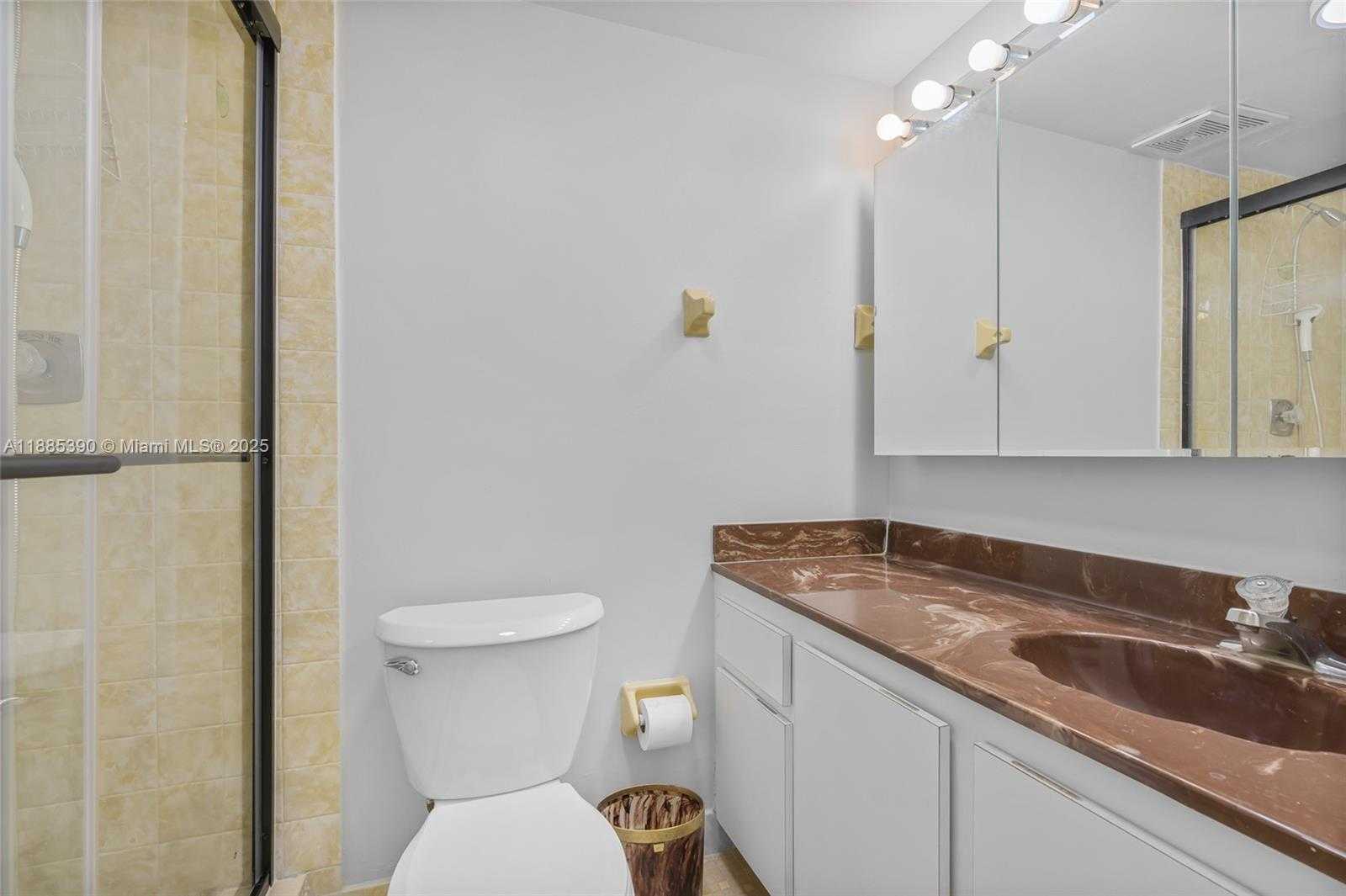 Small Image of 4141 COLLINS AVE #201, Miami Beach Number 12
