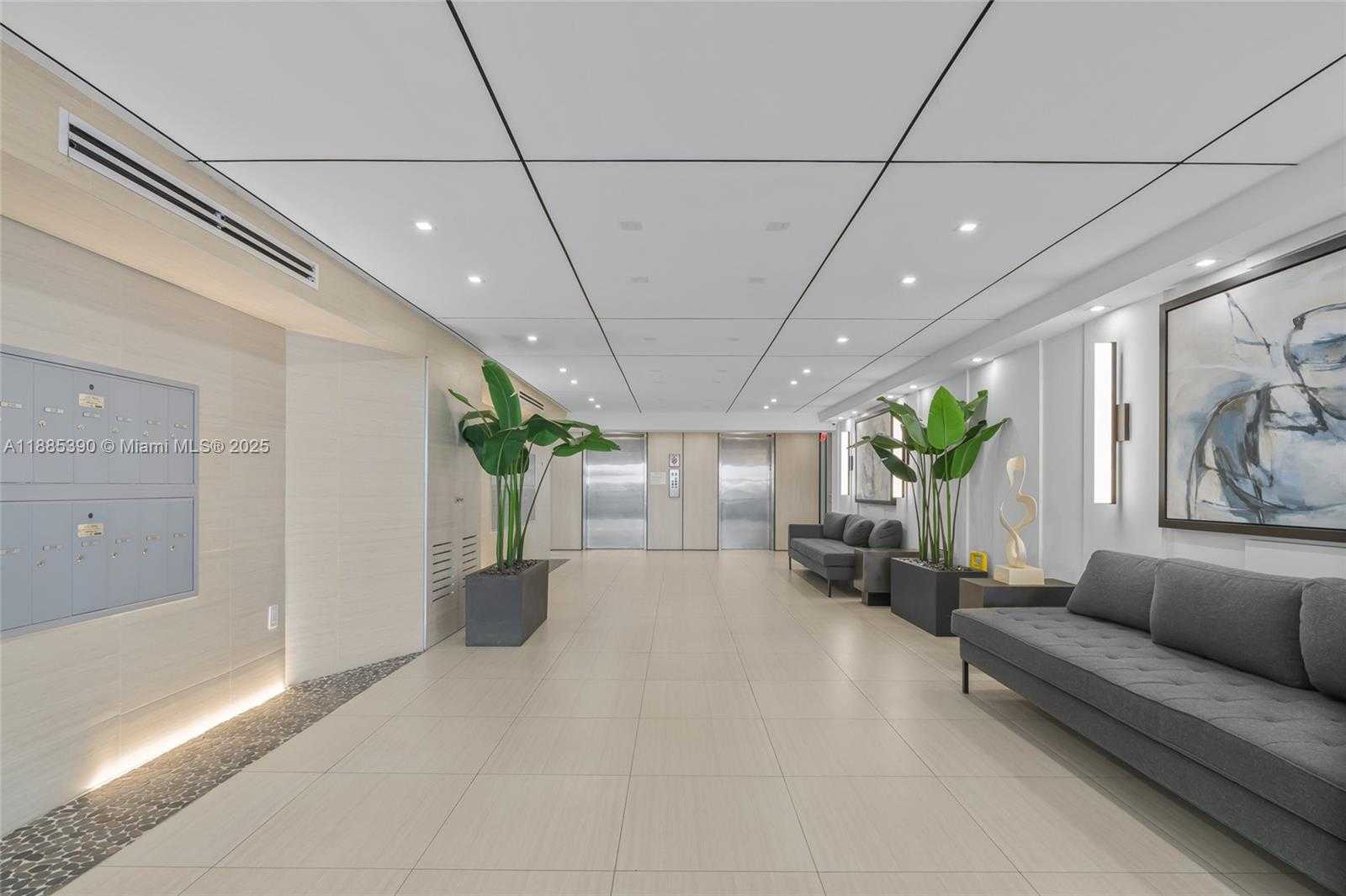 Small Image of 4141 COLLINS AVE #201, Miami Beach Number 17