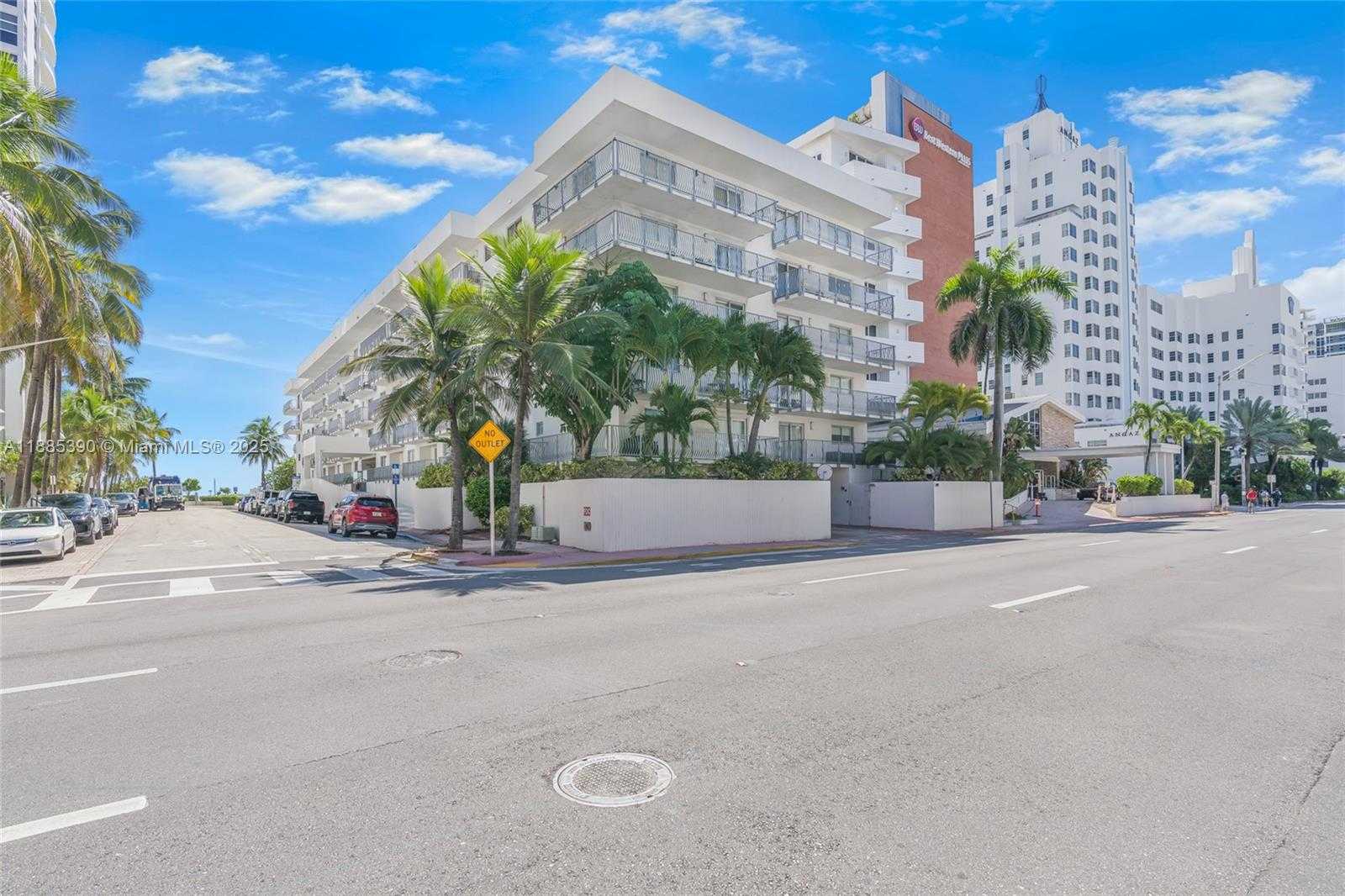 Small Image of 4141 COLLINS AVE #201, Miami Beach Number 20