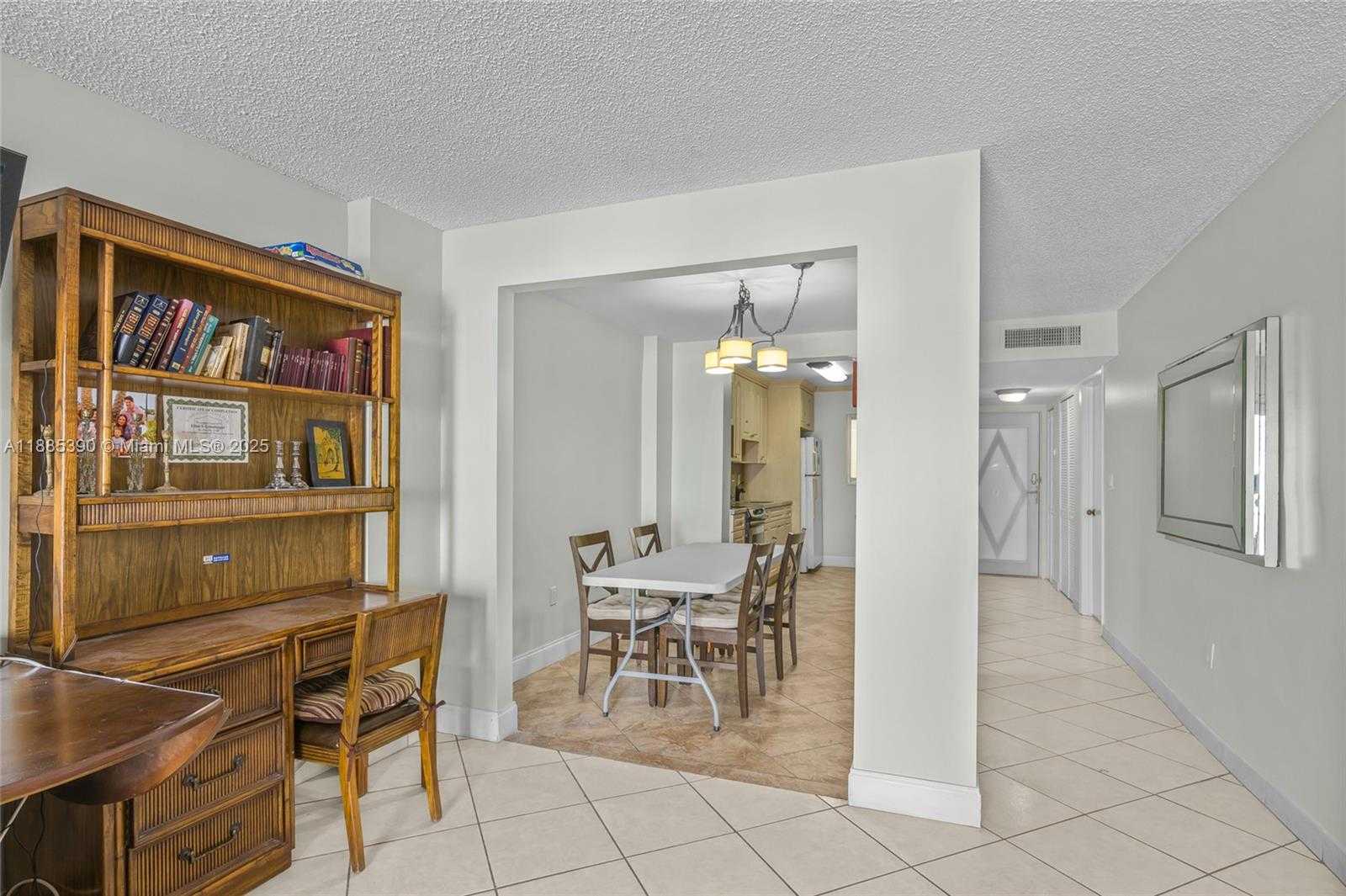 Small Image of 4141 COLLINS AVE #201, Miami Beach Number 7