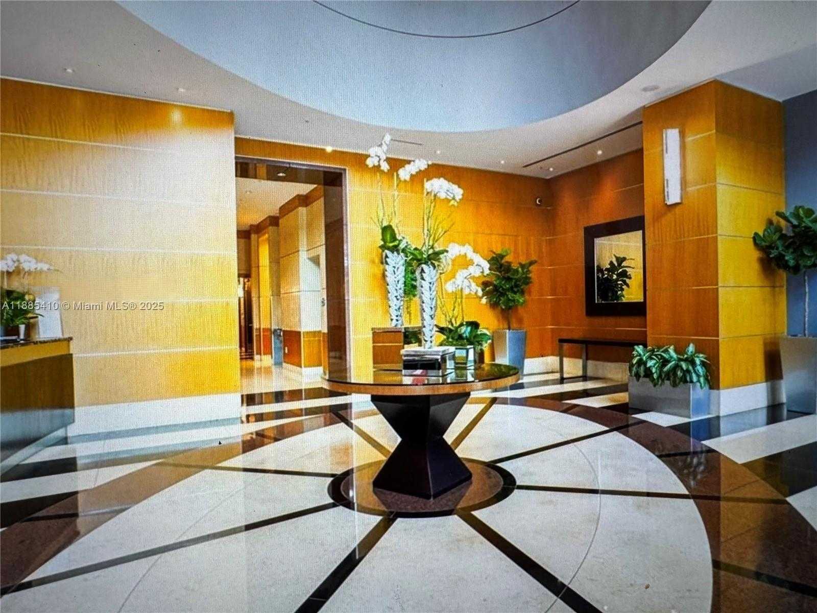 Small Image of 244 BISCAYNE BLVD #2906, Miami Number 12