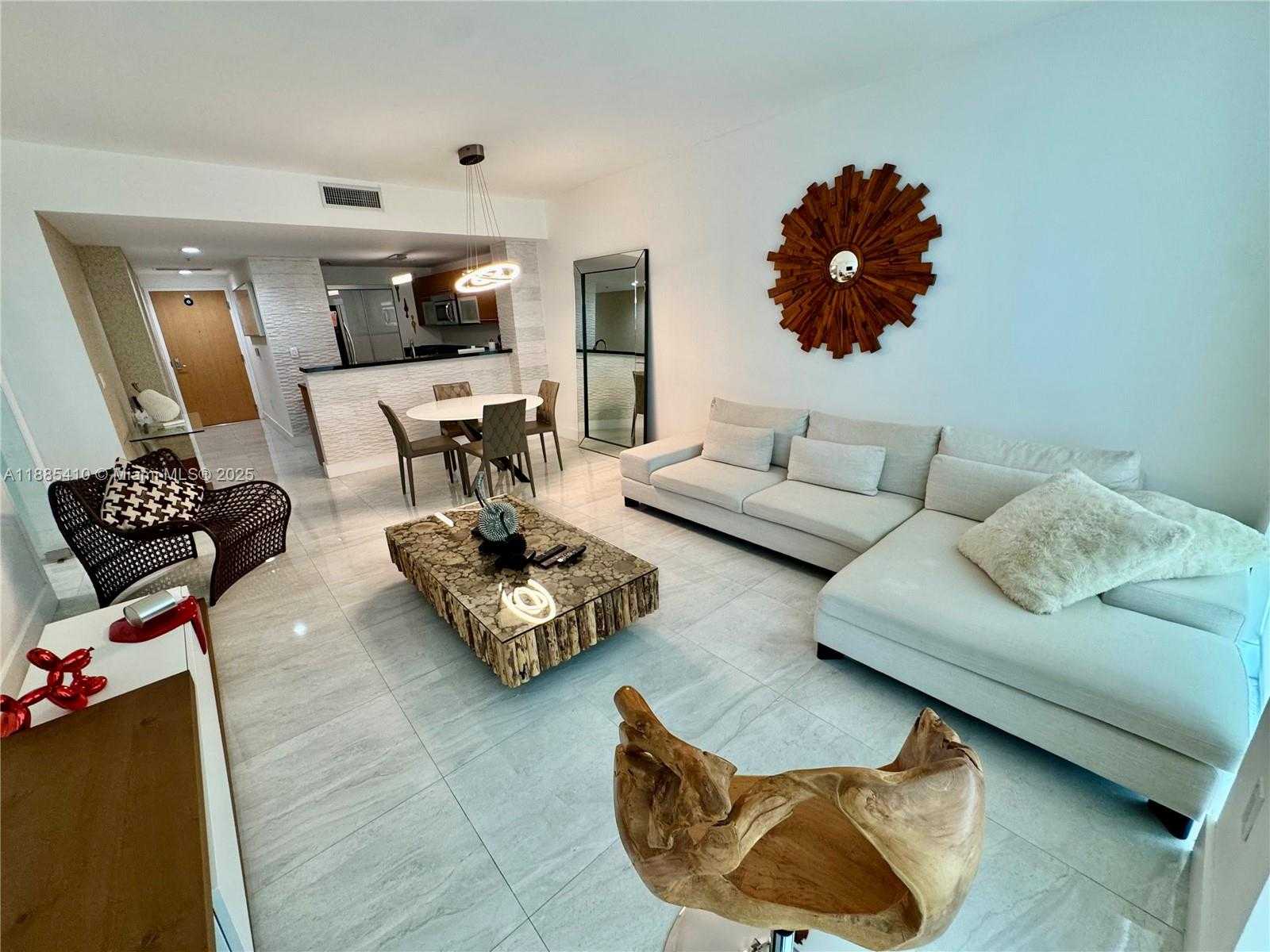 Small Image of 244 BISCAYNE BLVD #2906, Miami Number 24