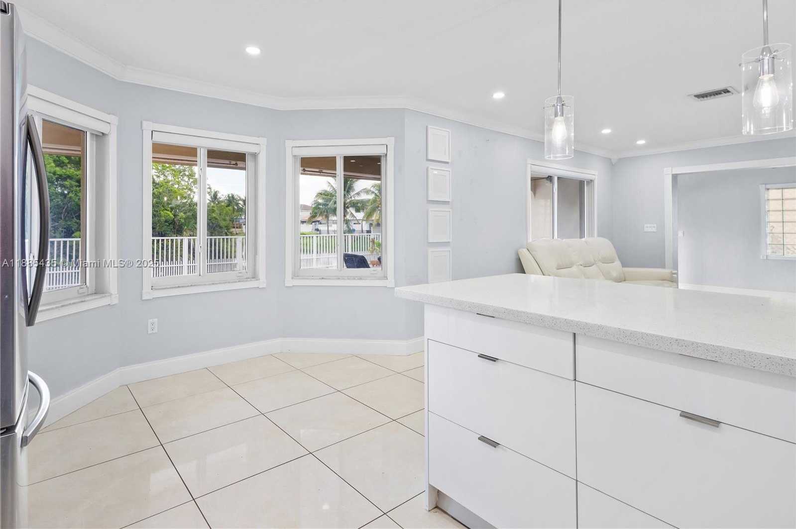 Small Image of 15823 SOUTH WEST 79TH ST, Miami Number 12