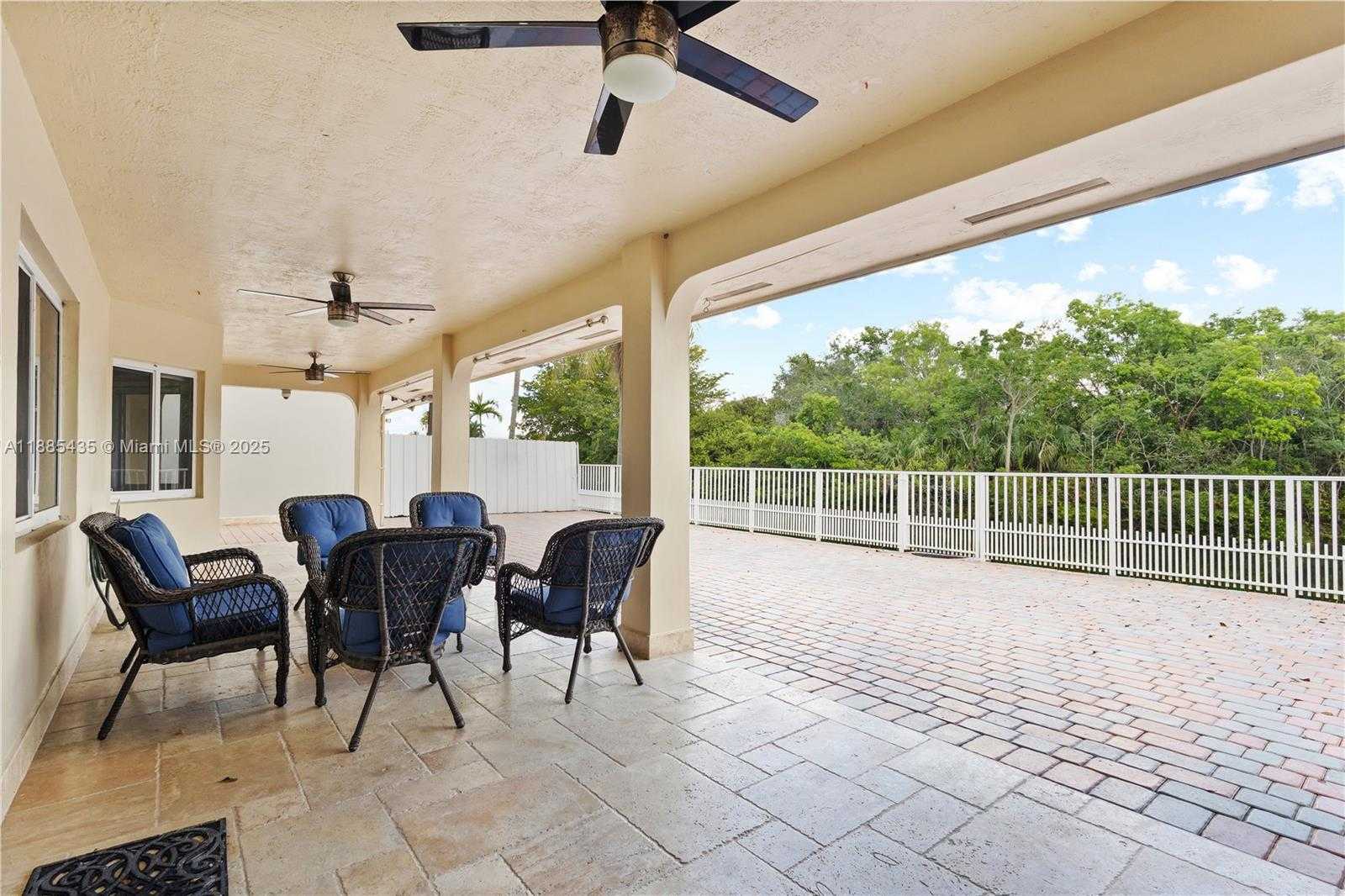 Small Image of 15823 SOUTH WEST 79TH ST, Miami Number 17