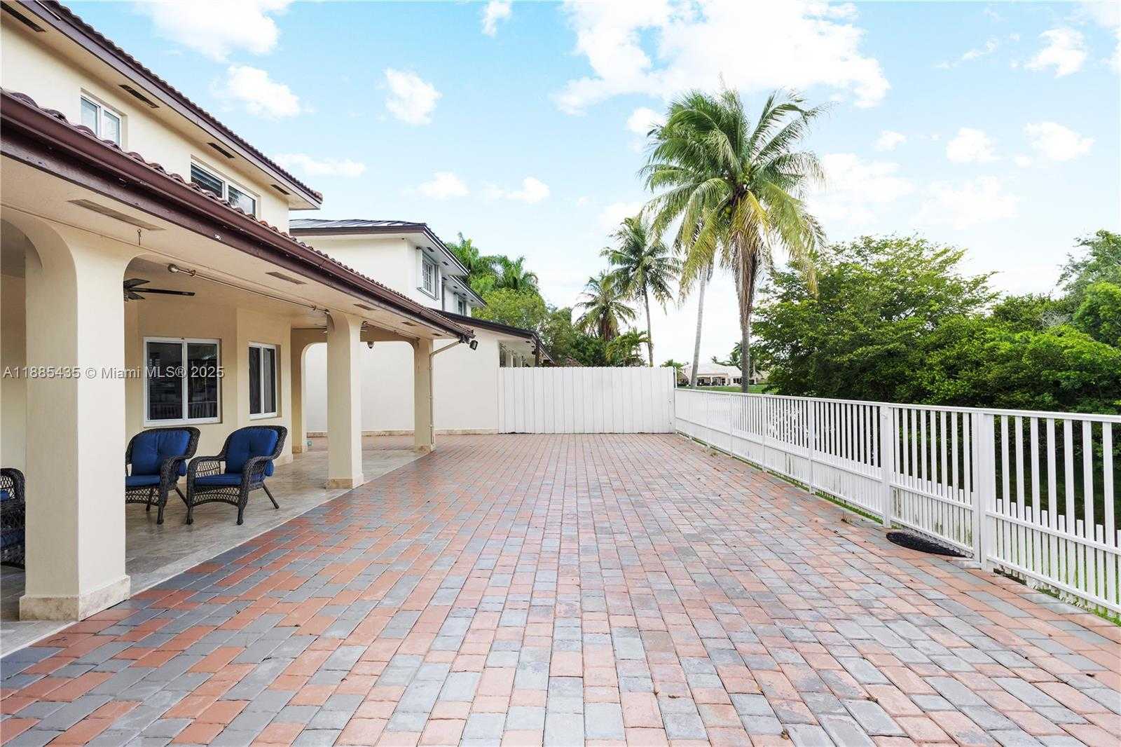 Small Image of 15823 SOUTH WEST 79TH ST, Miami Number 19