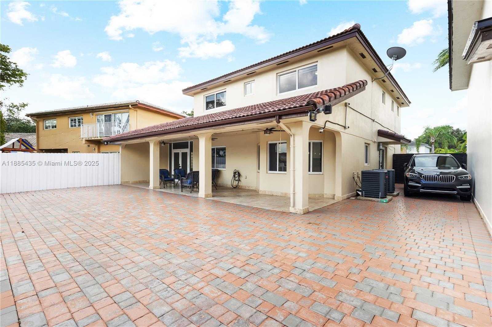 Small Image of 15823 SOUTH WEST 79TH ST, Miami Number 20