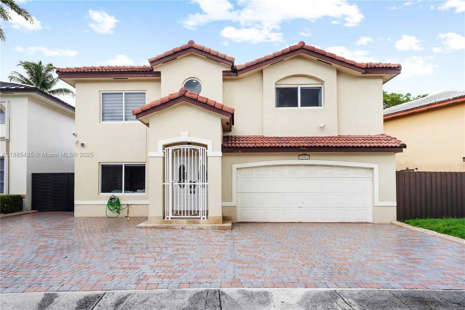 Small Image of 15823 SOUTH WEST 79TH ST, Miami Number 3