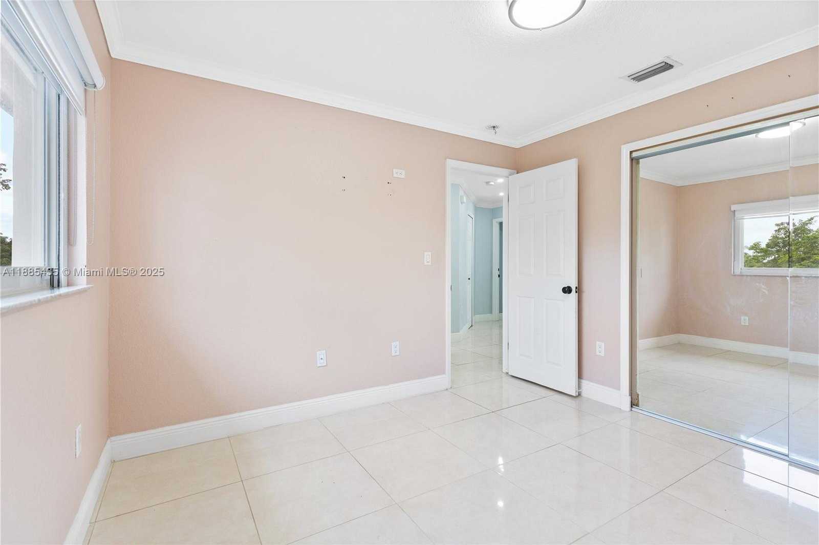 Small Image of 15823 SOUTH WEST 79TH ST, Miami Number 36