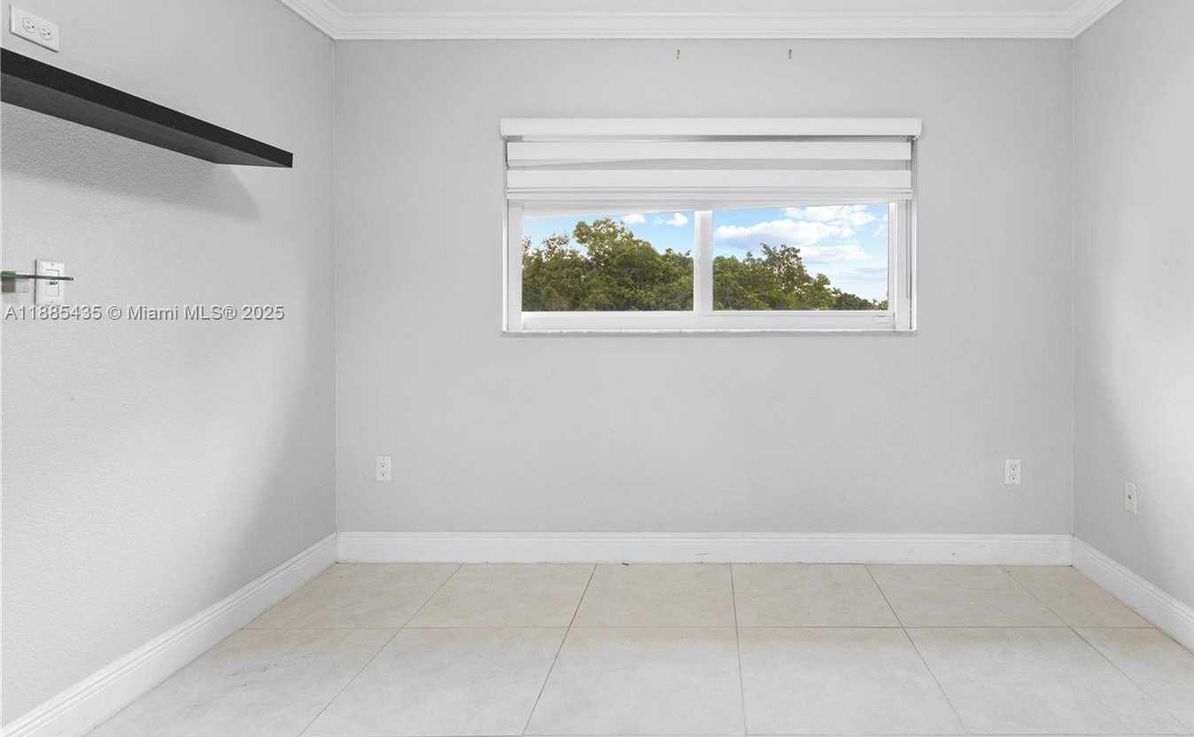 Small Image of 15823 SOUTH WEST 79TH ST, Miami Number 40