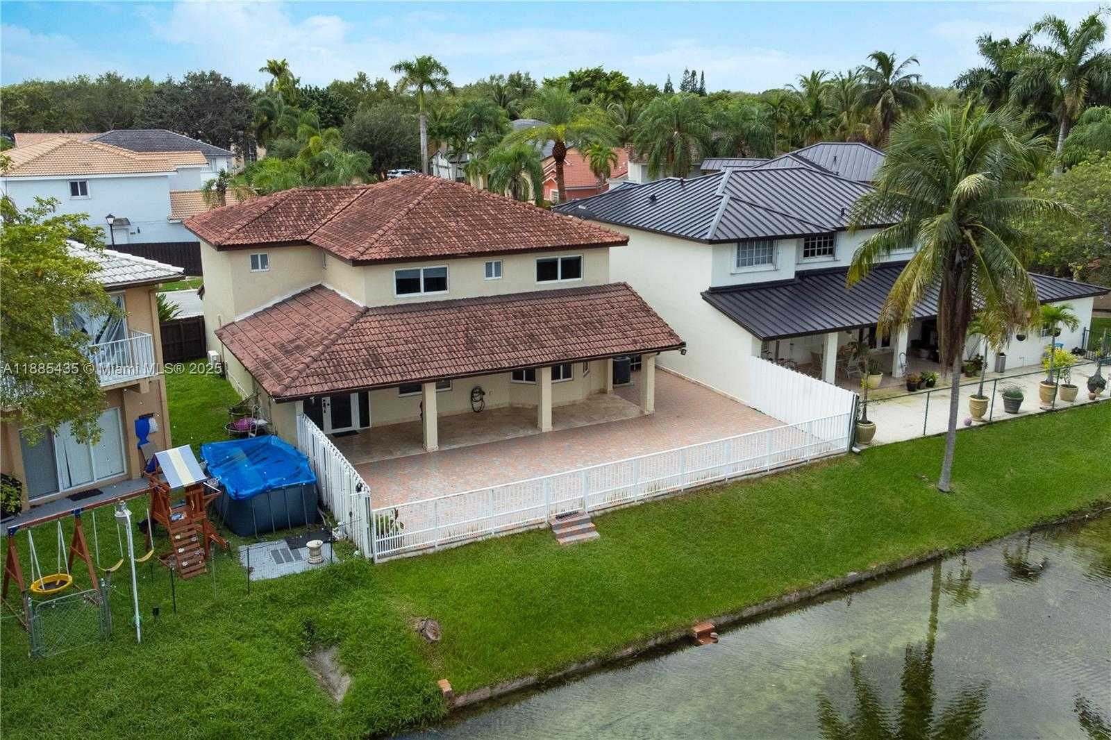 Small Image of 15823 SOUTH WEST 79TH ST, Miami Number 44