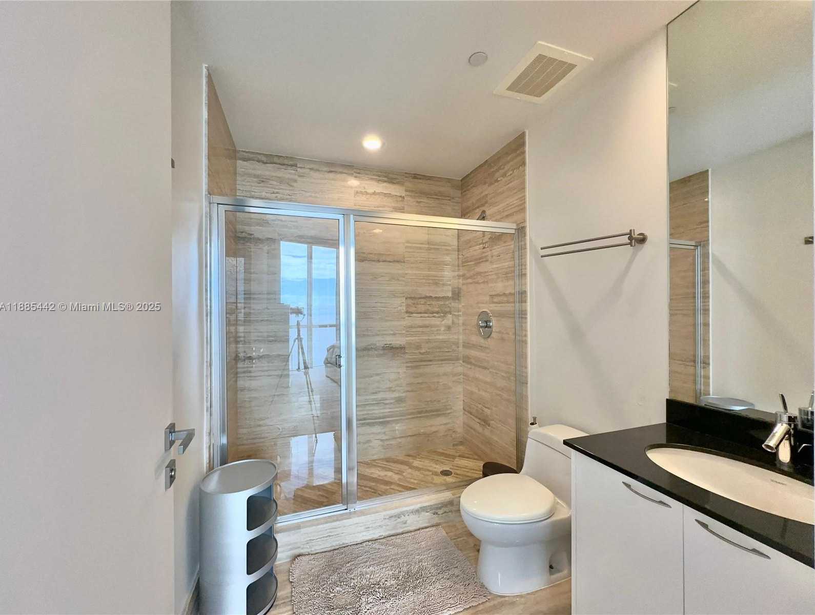 Small Image of 15901 COLLINS AVE #2406, Sunny Isles Beach Number 20