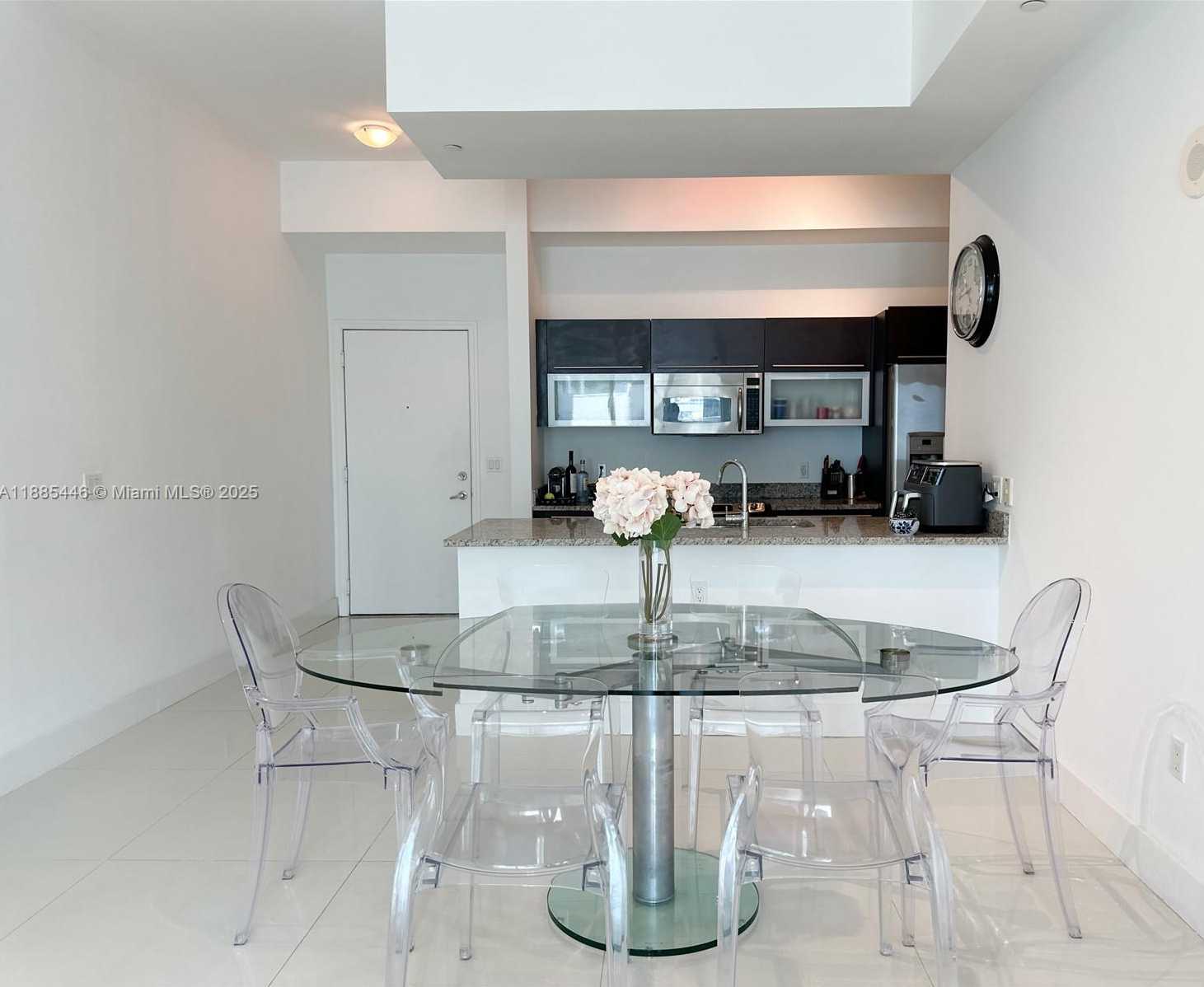 Small Image of 950 BRICKELL BAY DR #1001, Miami Number 6