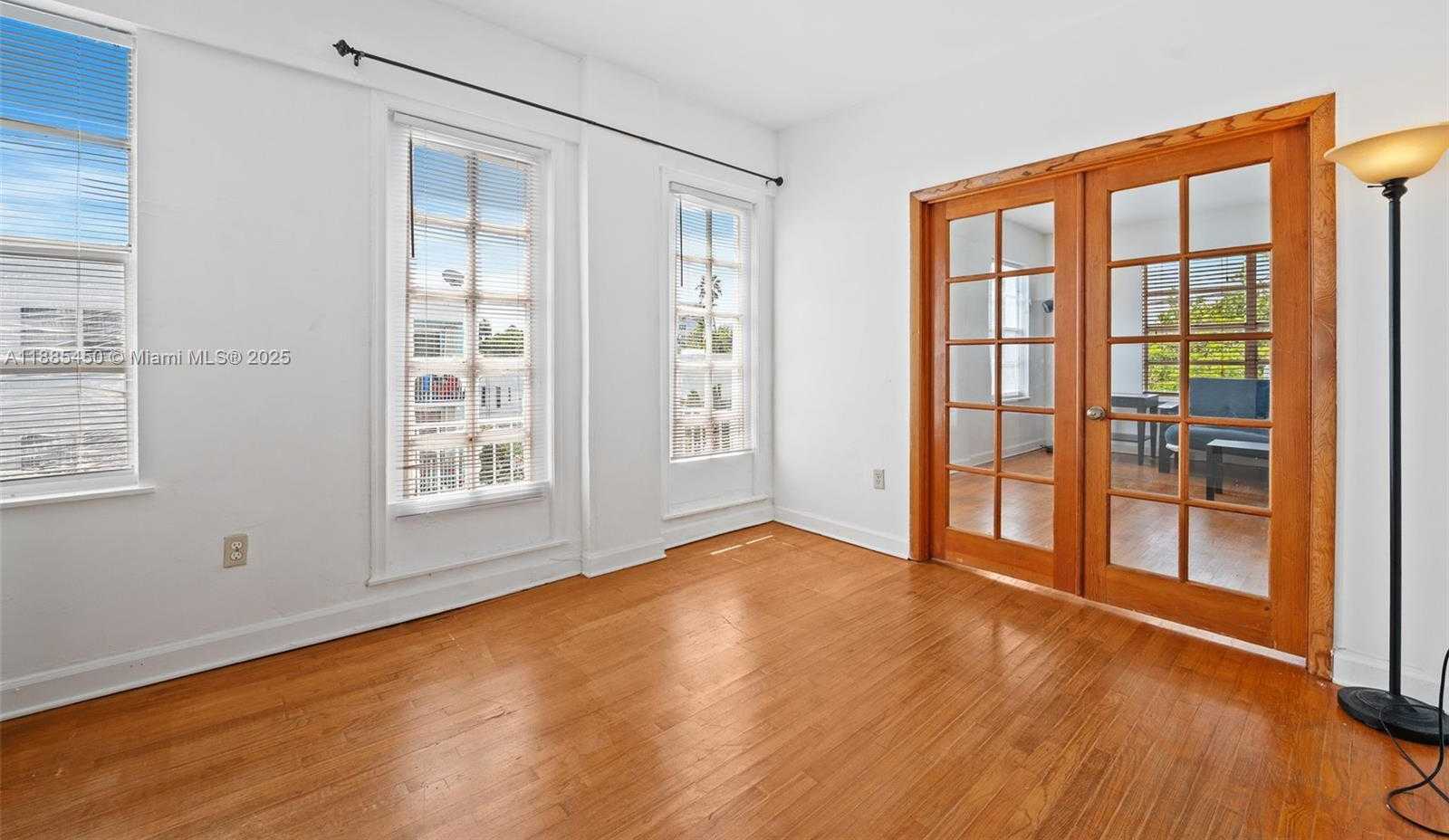 Small Image of 1200 EUCLID AVE #301, Miami Beach Number 17