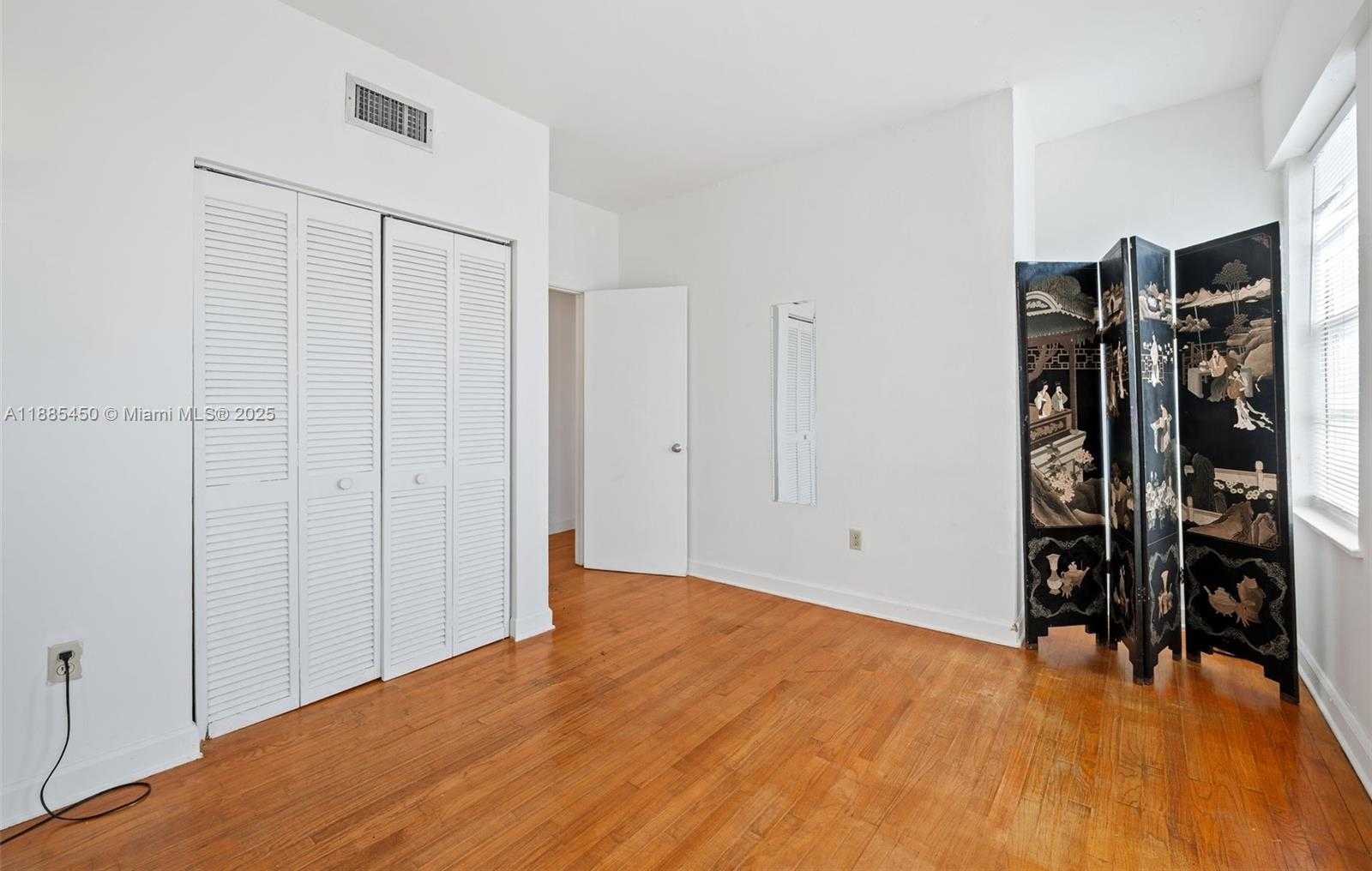 Small Image of 1200 EUCLID AVE #301, Miami Beach Number 18