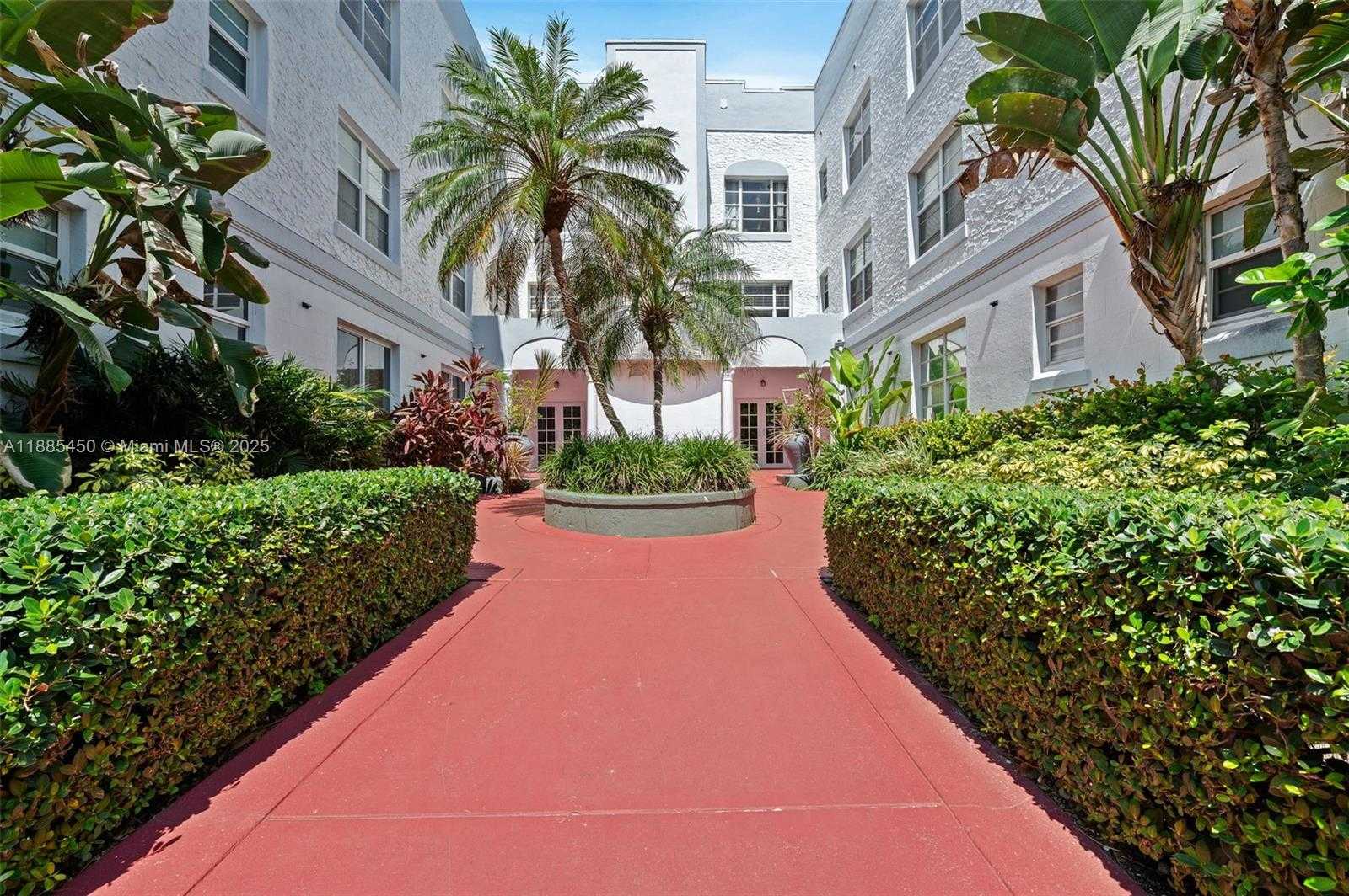 Small Image of 1200 EUCLID AVE #301, Miami Beach Number 3