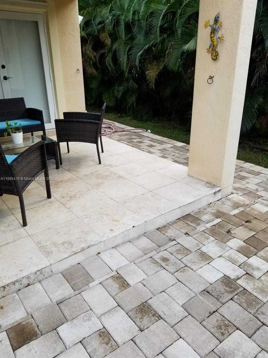 Small Image of 5764 NORTH WEST 98TH PL #5764, Doral Number 15