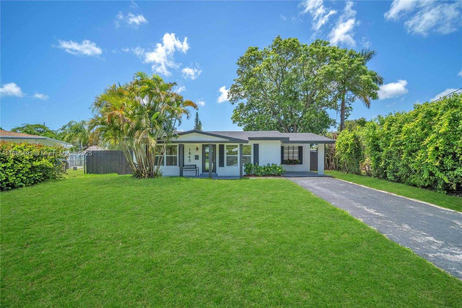 Small Image of 1840 NORTH WEST 32ND ST, Oakland Park Number 12