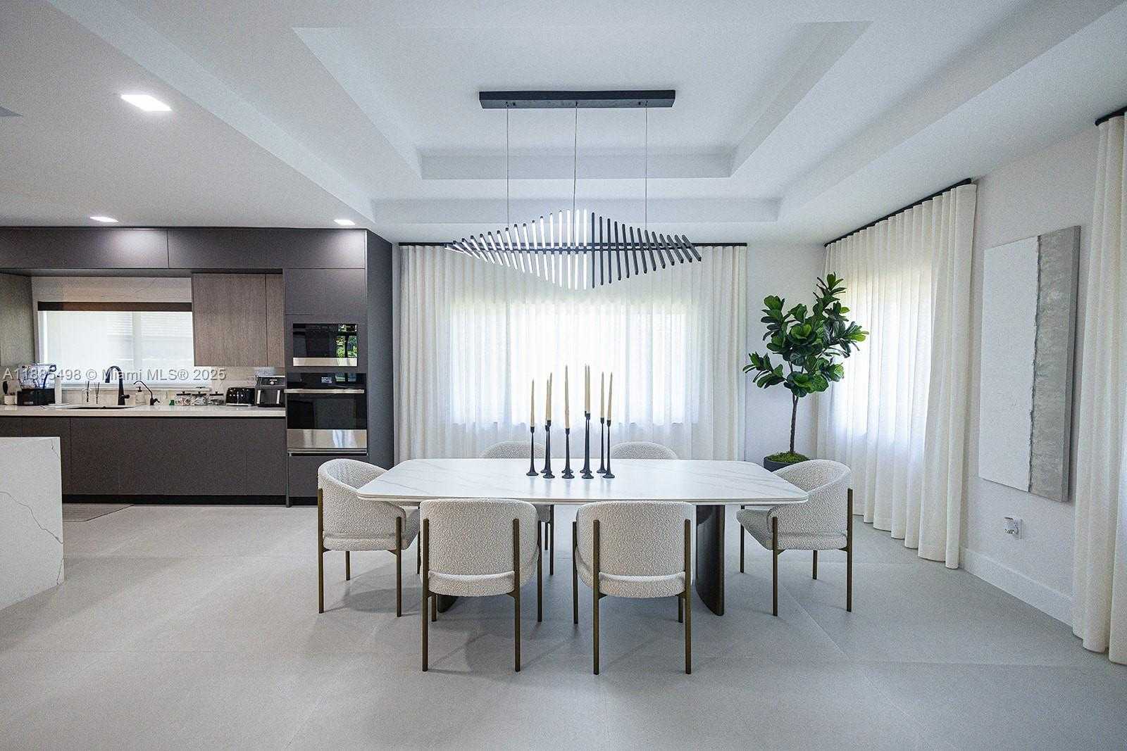 Small Image of 10506 SOUTH WEST 89TH PL, Miami Number 12