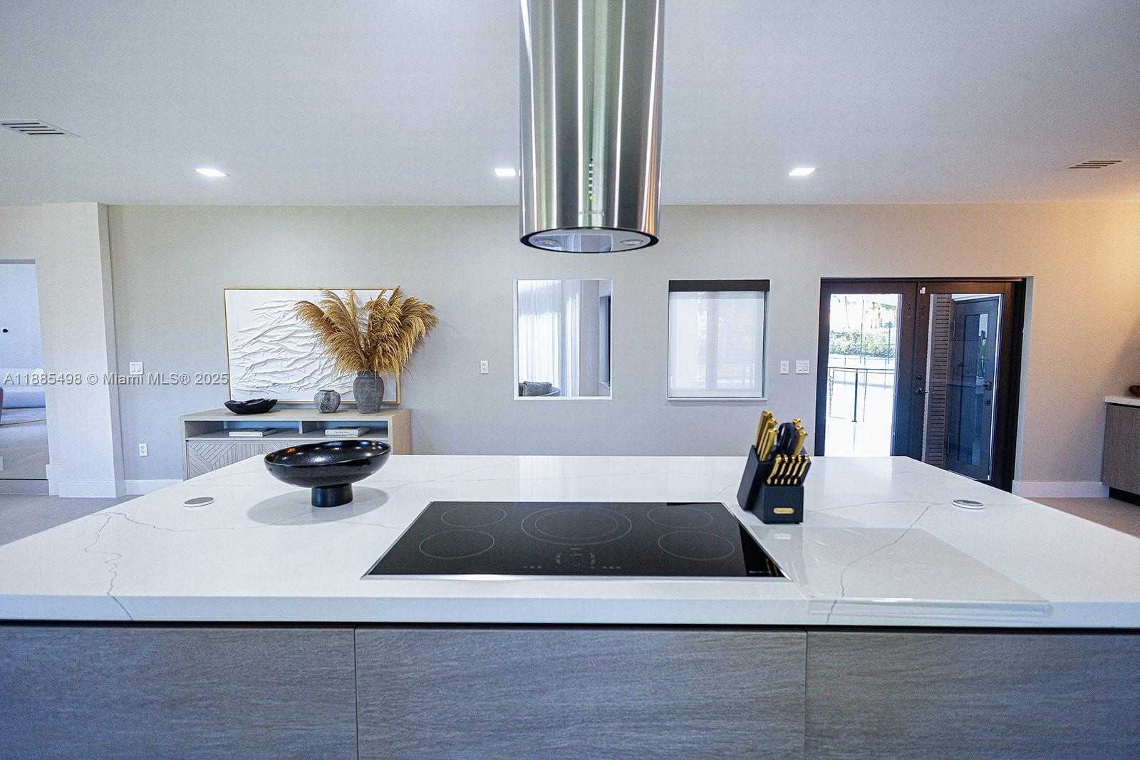 Small Image of 10506 SOUTH WEST 89TH PL, Miami Number 15