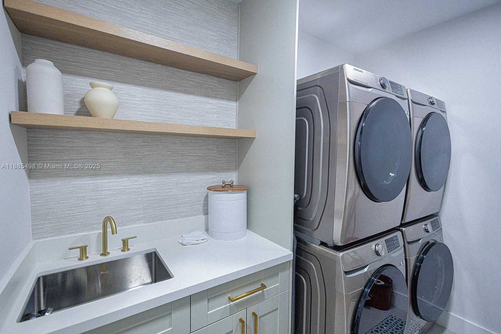 Small Image of 10506 SOUTH WEST 89TH PL, Miami Number 20