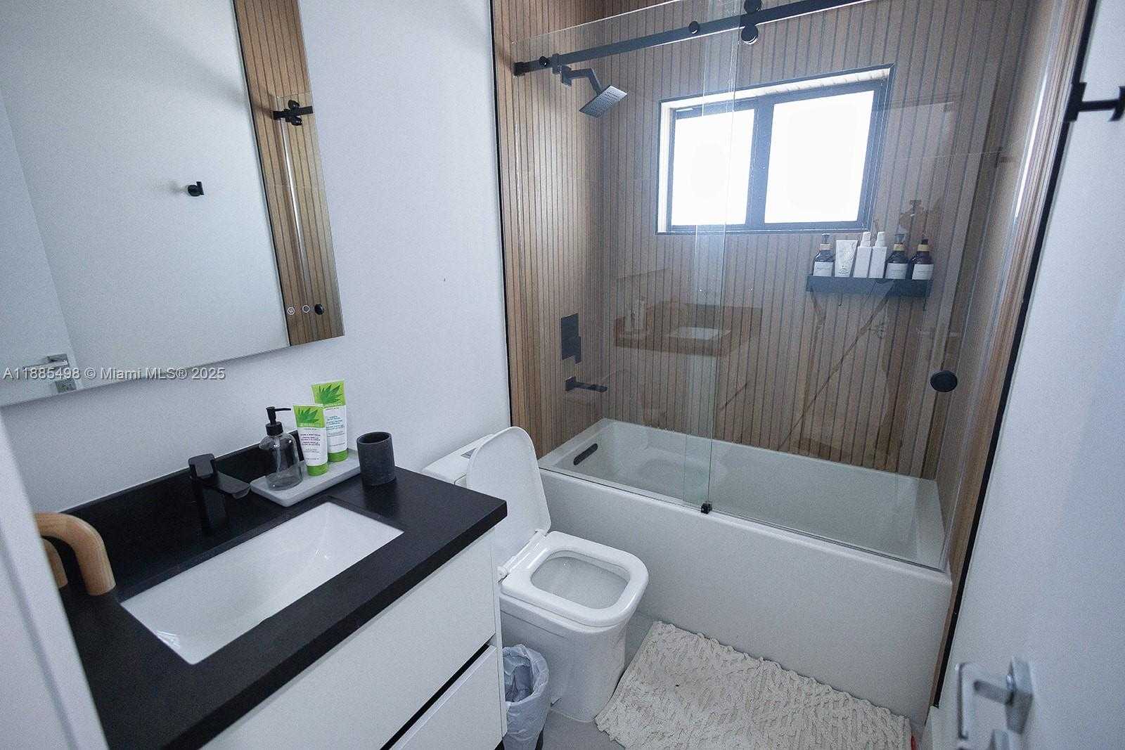Small Image of 10506 SOUTH WEST 89TH PL, Miami Number 23