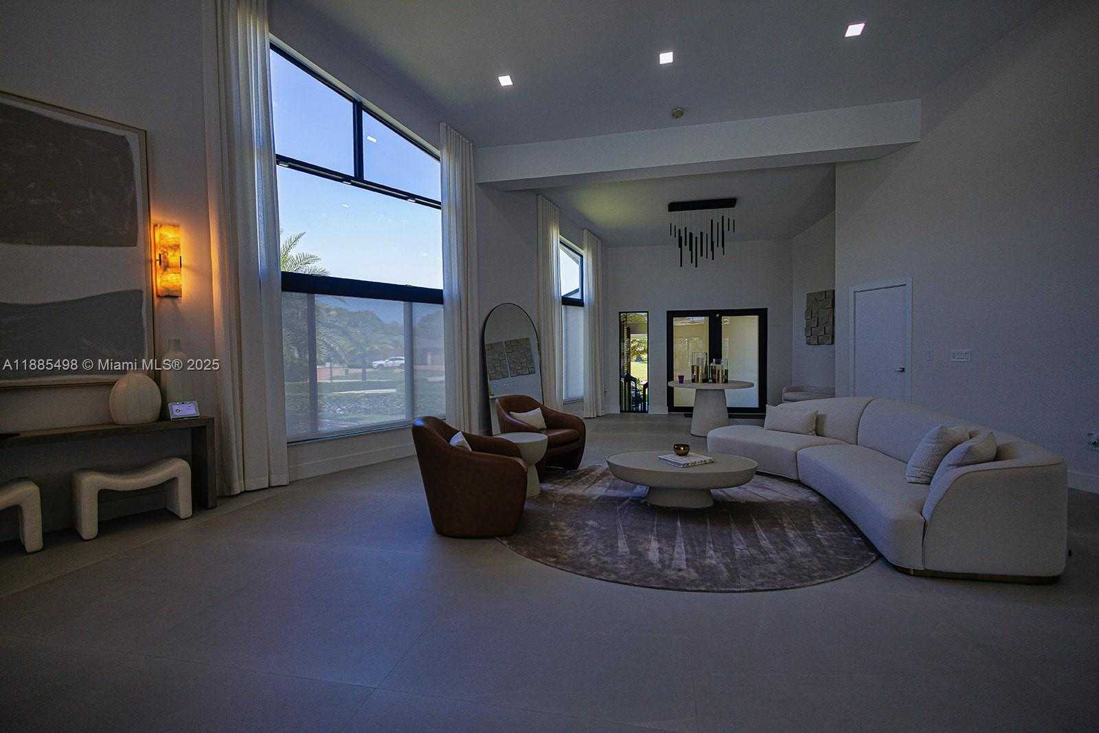 Small Image of 10506 SOUTH WEST 89TH PL, Miami Number 32