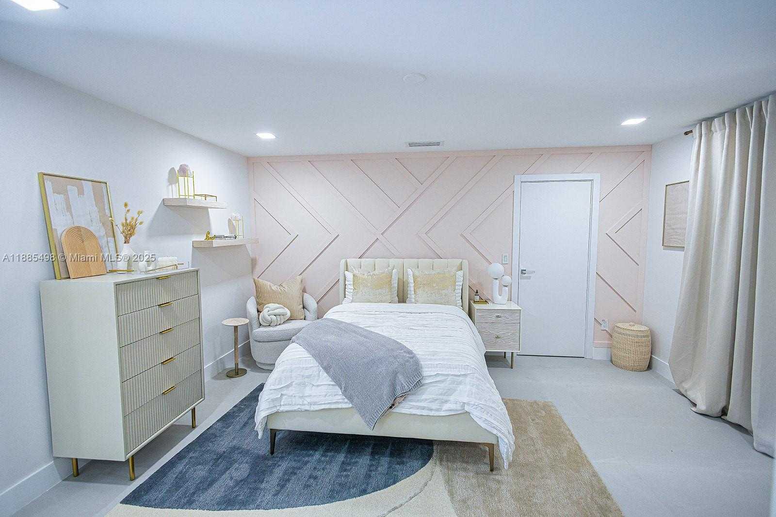 Small Image of 10506 SOUTH WEST 89TH PL, Miami Number 39