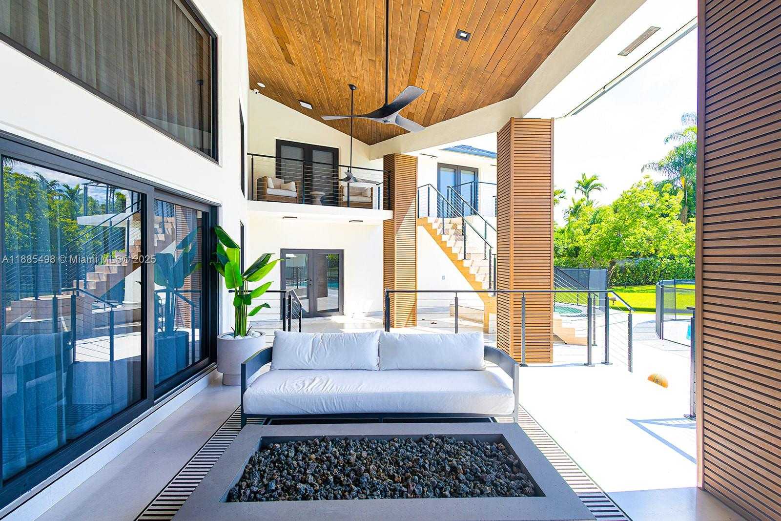 Small Image of 10506 SOUTH WEST 89TH PL, Miami Number 47