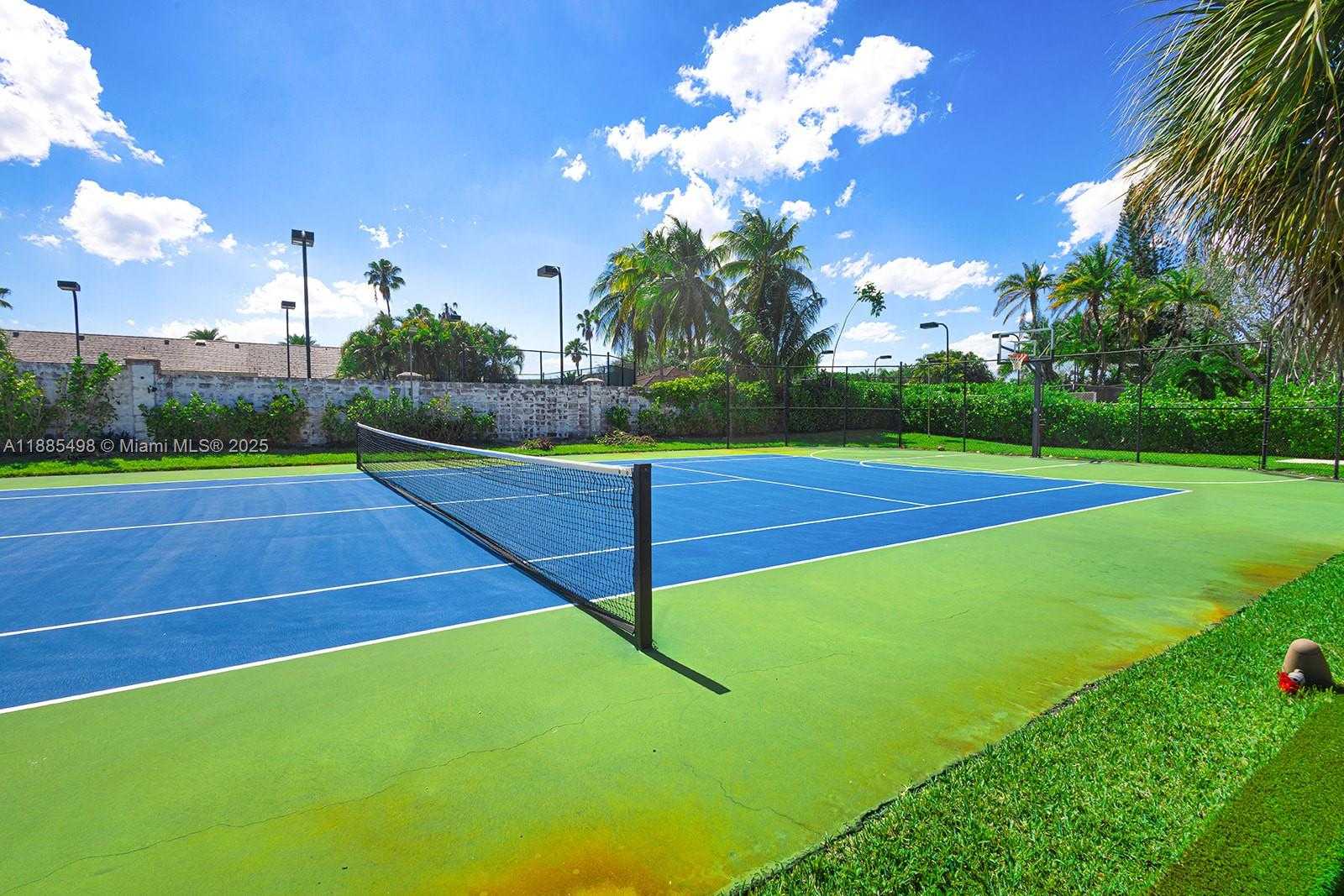 Small Image of 10506 SOUTH WEST 89TH PL, Miami Number 52