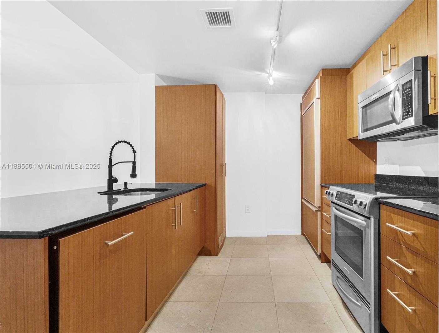 Small Image of 10275 COLLINS AVE #312, Bal Harbour Number 17