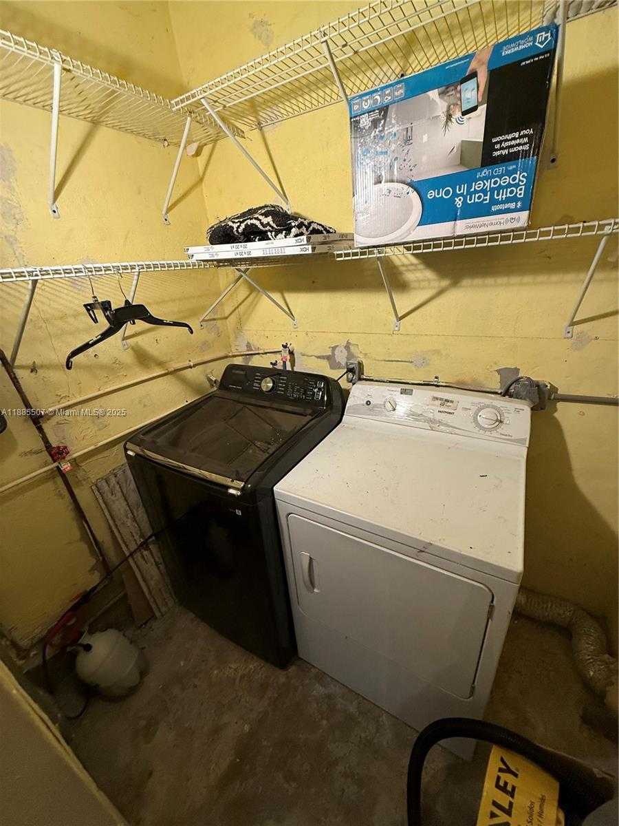 Small Image of 1235 NORTH EAST NW 129TH ST #1, North Miami Number 11