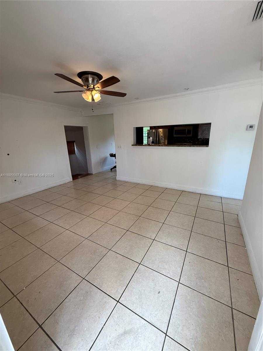 Small Image of 1235 NORTH EAST NW 129TH ST #1, North Miami Number 2