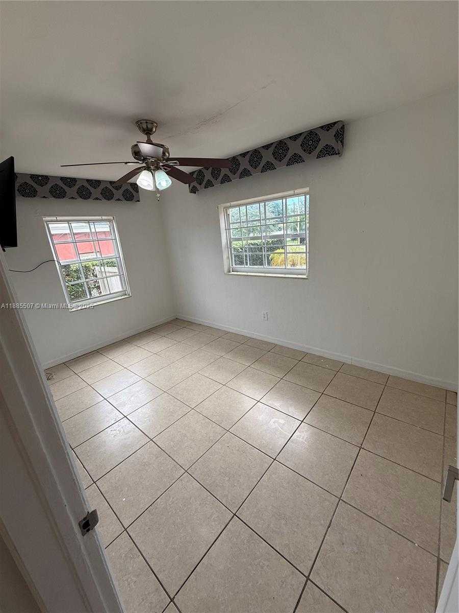 Small Image of 1235 NORTH EAST NW 129TH ST #1, North Miami Number 7