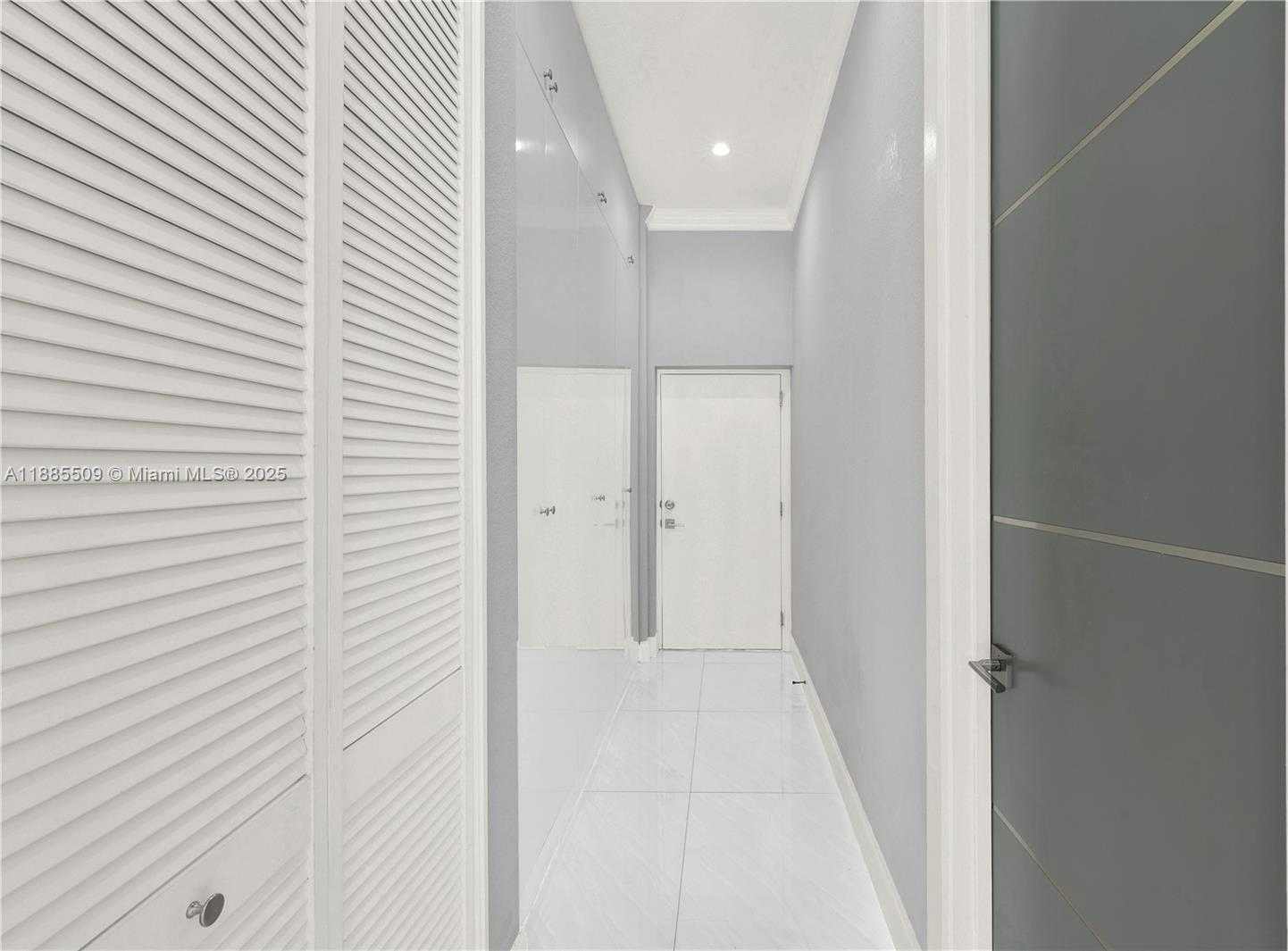 Small Image of 11921 SOUTH WEST 82ND RD, Miami Number 18